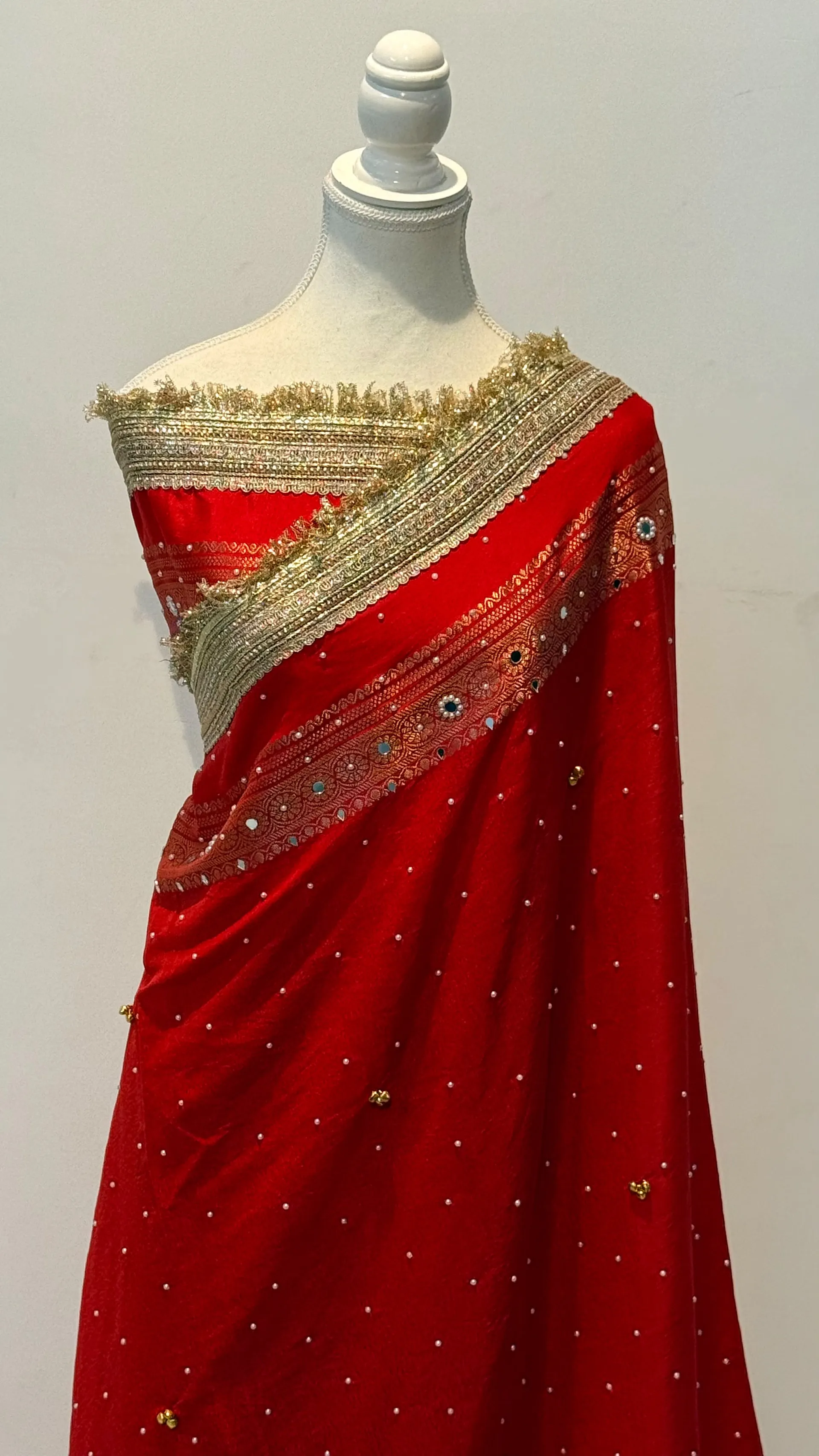 Banarasi Soft Katan Silk Saree with Pearl Work & Ghungroo Design - Banarasi Soft Katan Silk Saree Online India - Buy at ₹2550 - Image 1