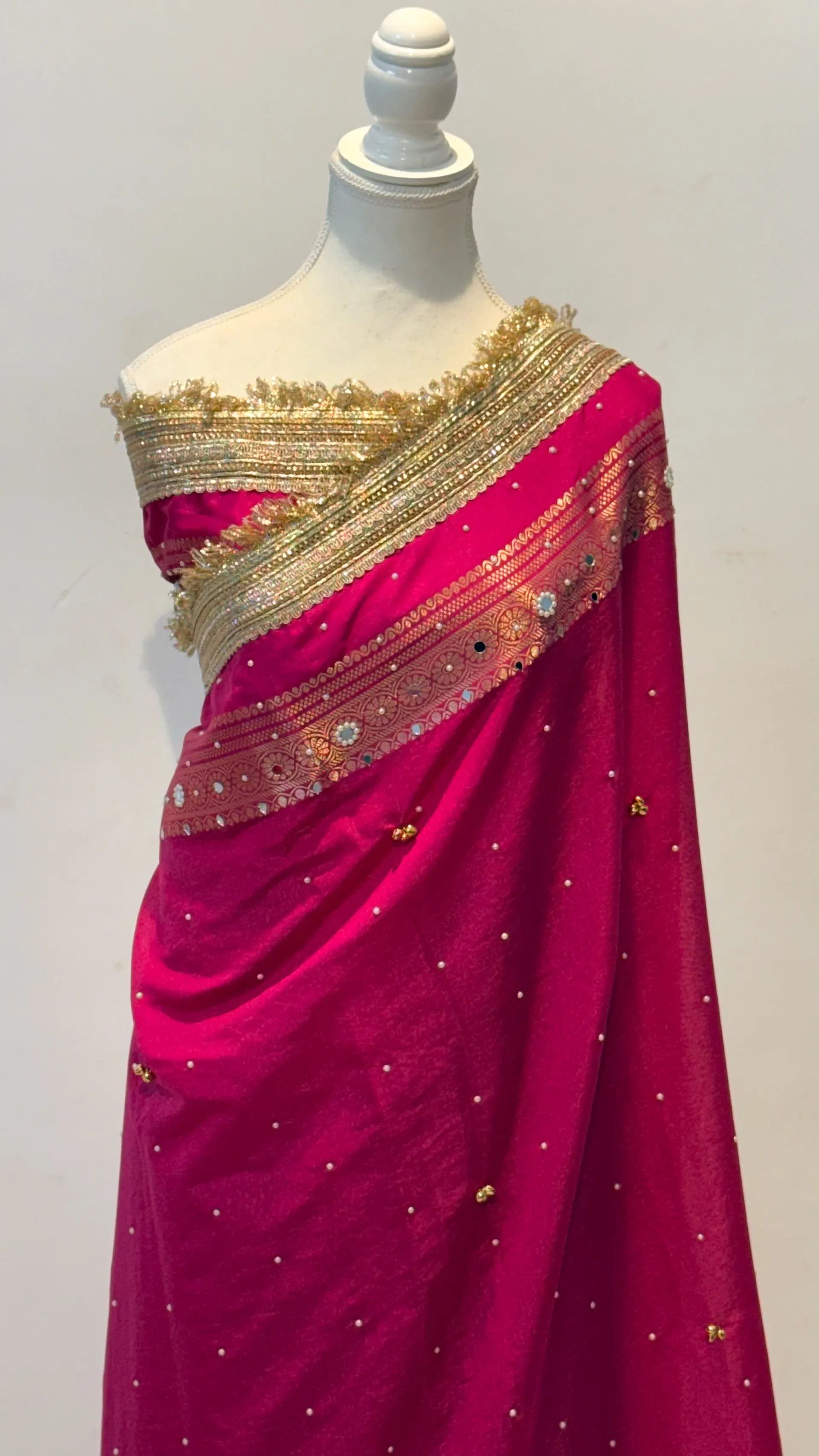 Banarasi Soft Katan Silk Saree with Pearl Work & Ghungroo Design - Banarasi Soft Katan Silk Saree Online India - Buy at ₹2550 - Image 1