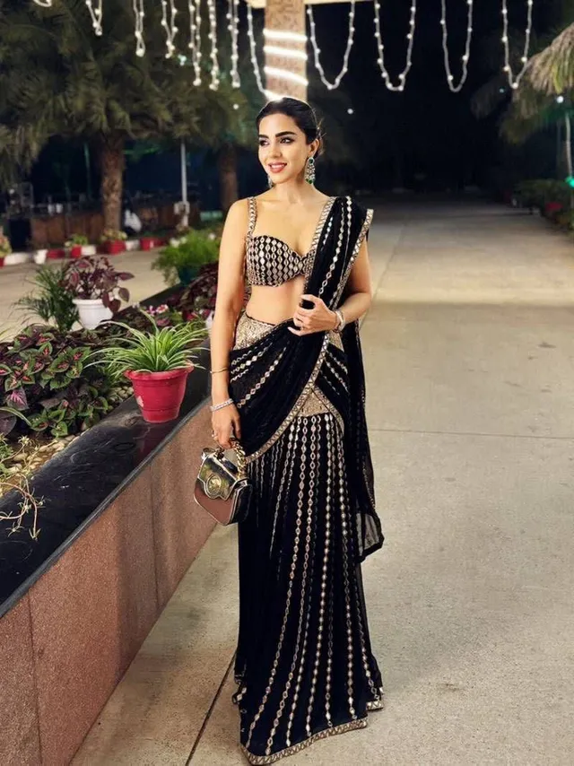 Faux Georgette Ready-to-Wear Real Mirror Work Saree - View 2