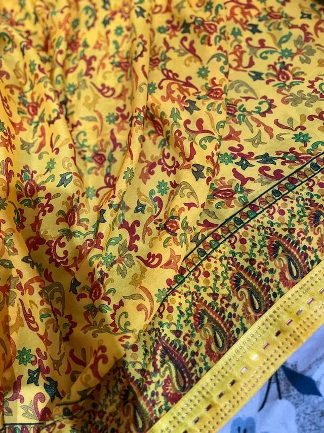 Combo: 2 Lightweight Floral Sarees - Mirror Work - View 5