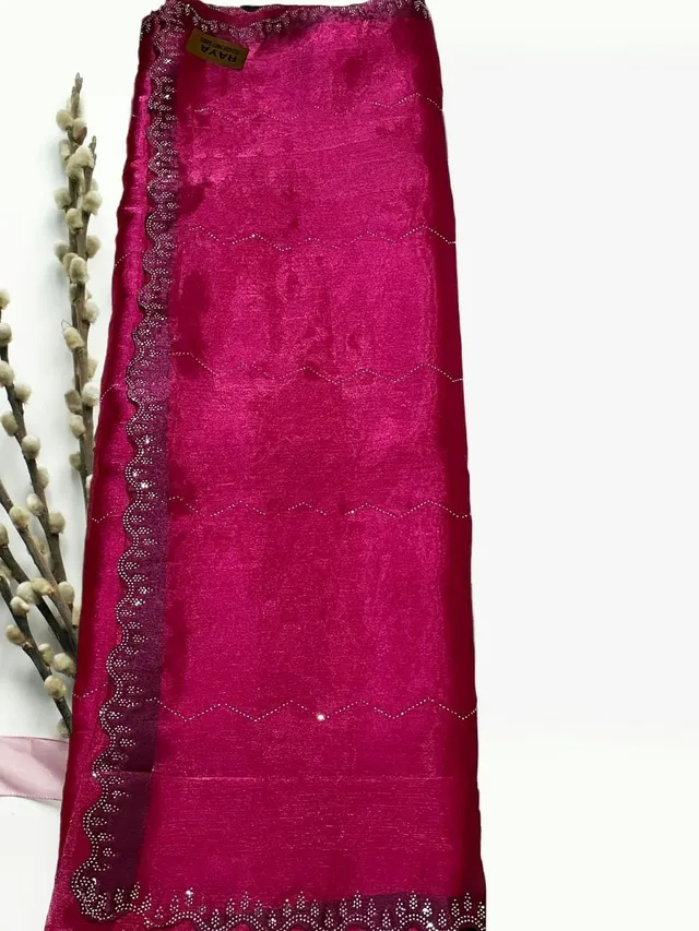 Jimmy Choo-Inpsired Premium Soft Fabric Saree Combo - View 4