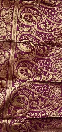 Regal Maroon Kanjeevaram Silk Saree - Zari Butta - View 4