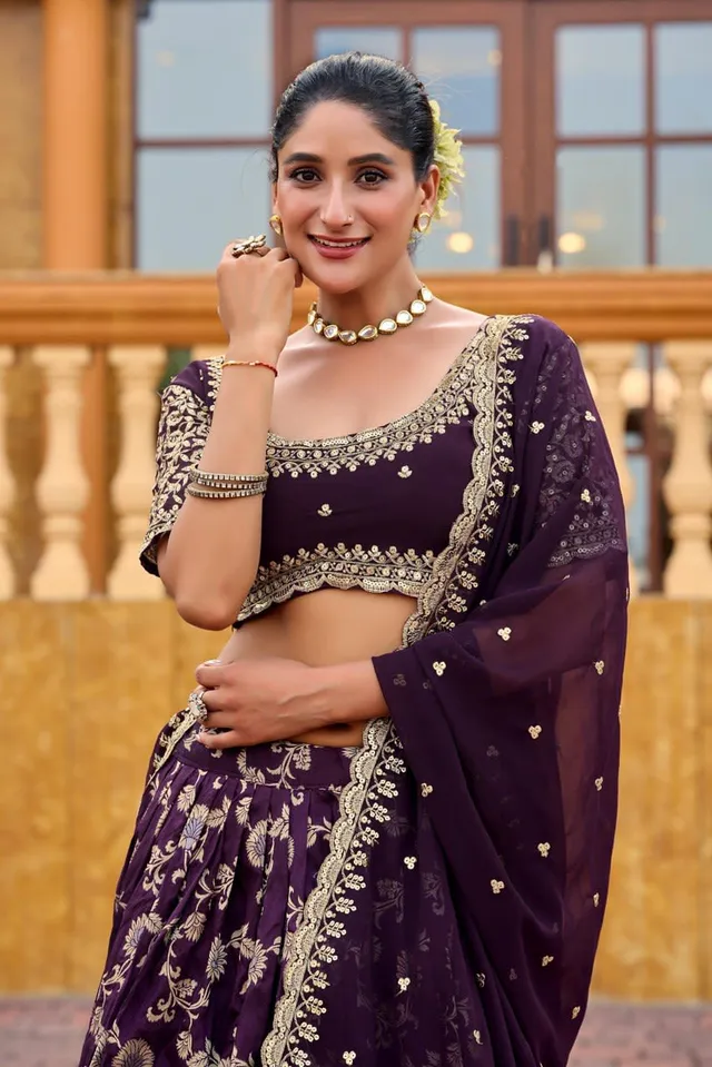 Real Modeling Party & Wedding Wear Lehenga Choli Set - View 5