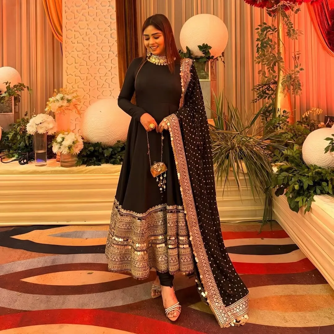 DN-3152 – Premium Designer Anarkali Gown Set