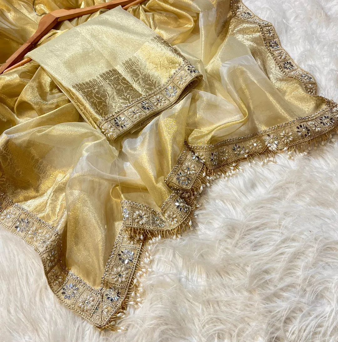 Banarasi Soft Glasses Tissue Silk Saree - View 5
