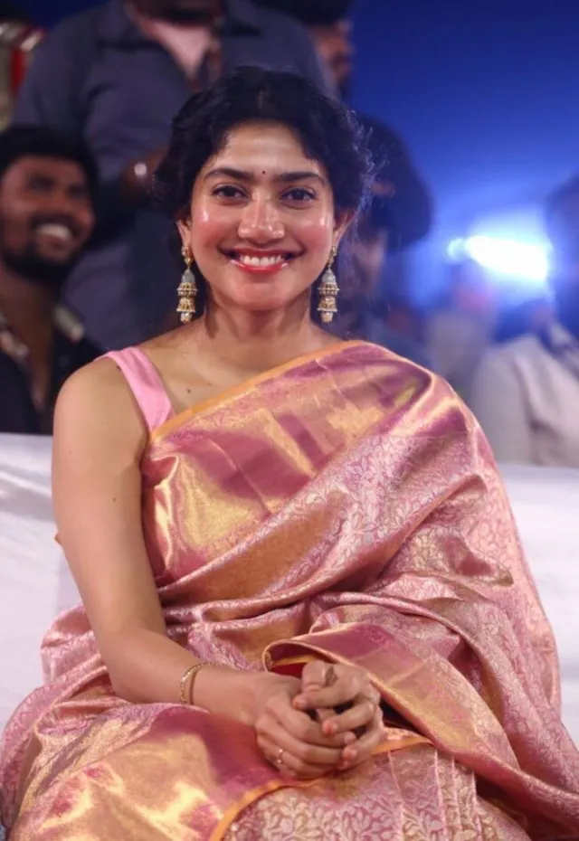 Banarasi Tissue Soft Saree - View 2