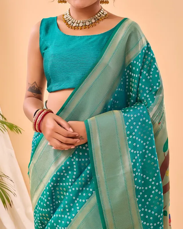 Pure Silk Saree Catalog: Bandhej Paithani - View 3
