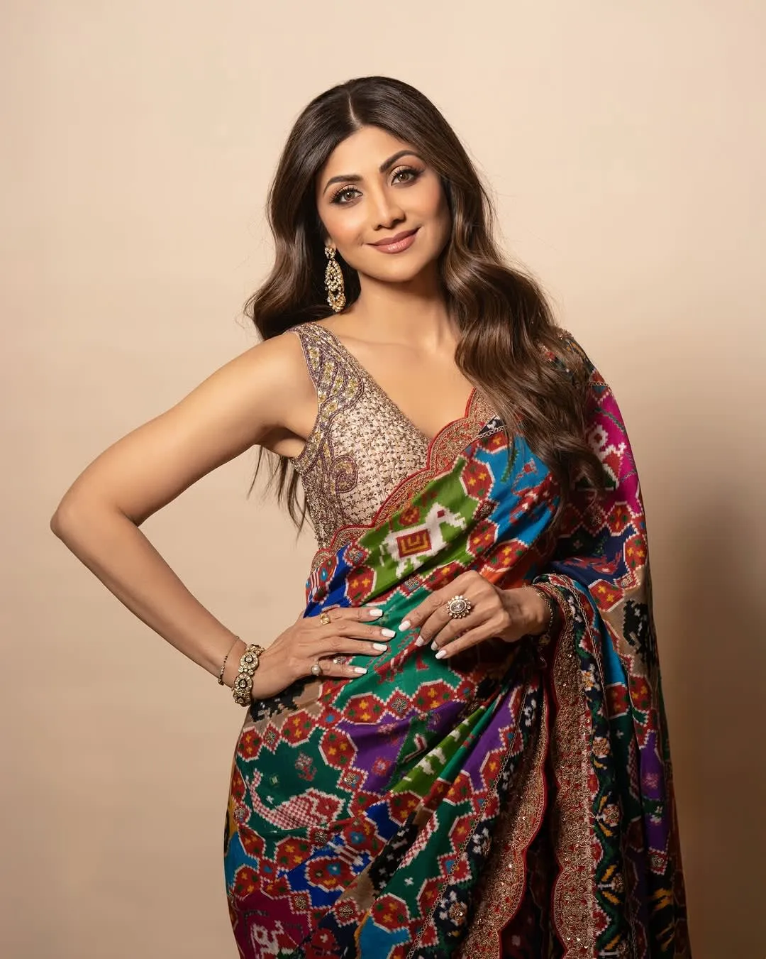 Bollywood Inspired Pure Patola Saree - View 2