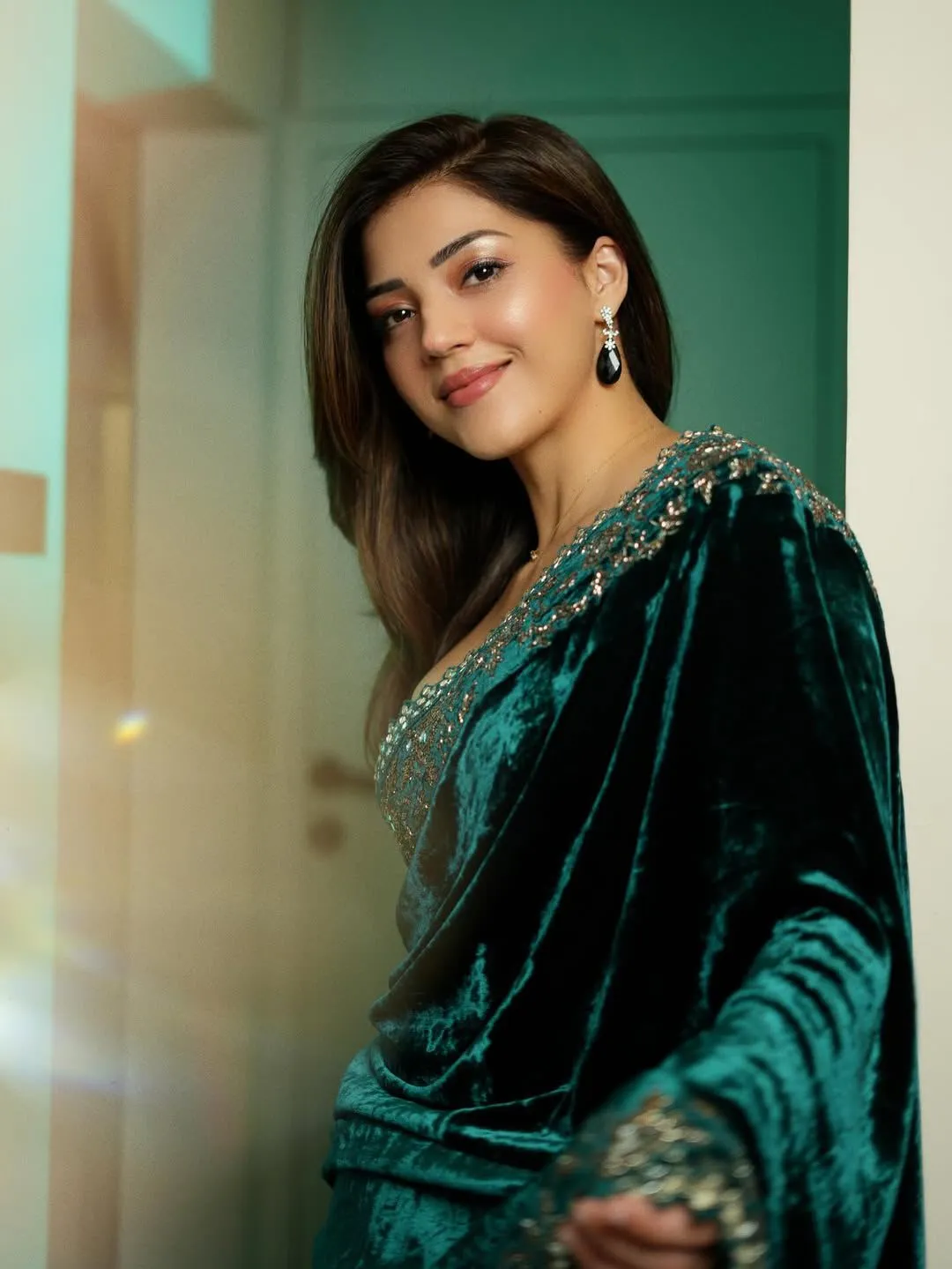 Beautiful Velvet Saree Collection – Special Edition - View 4