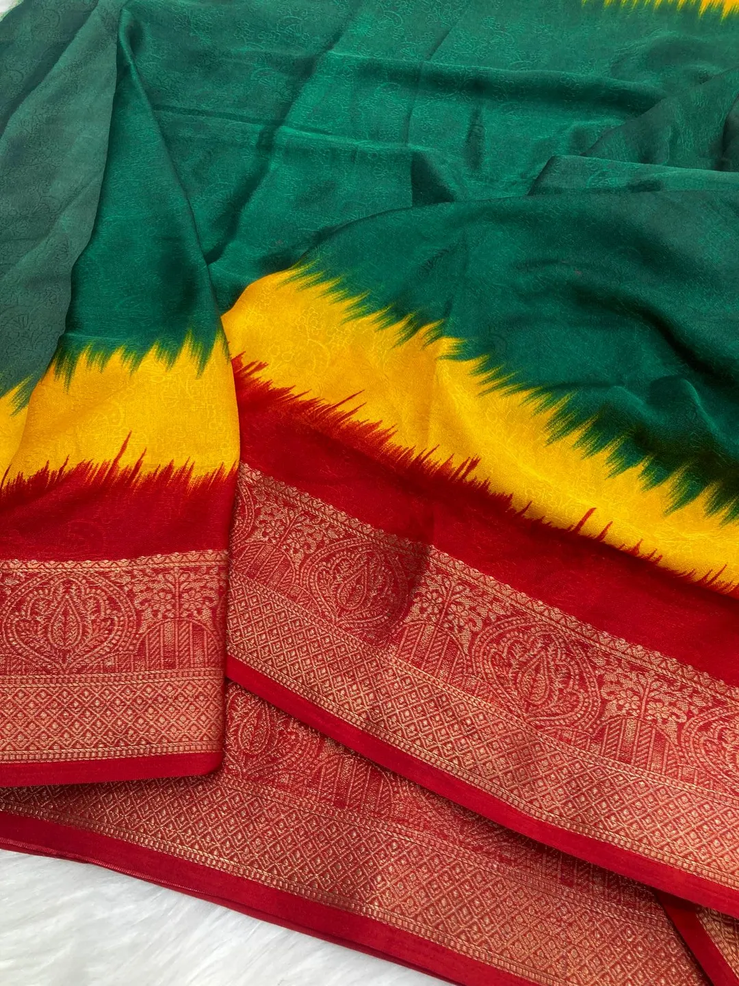 Traditional Weaving Print Pure Moss Saree - View 5