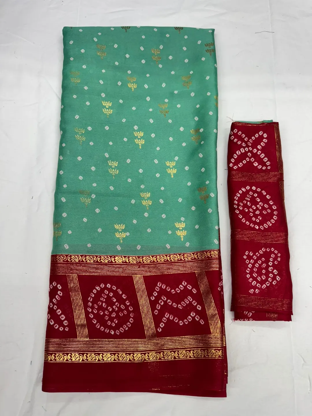 Mose Foil Bandhani Print Saree - View 2