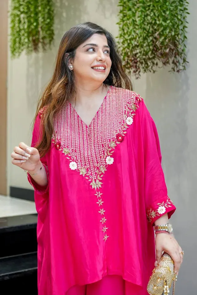 Designer Heavy Chinon Kaftan Cord Set - View 4