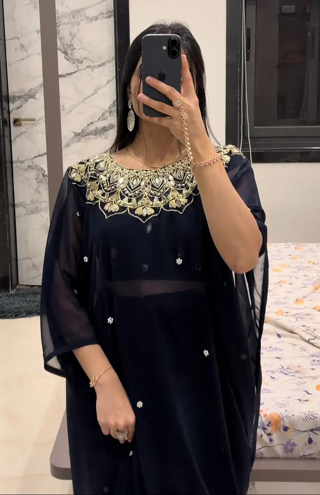 Exclusive Handworked Drape Saree - Ready to Wear - View 3