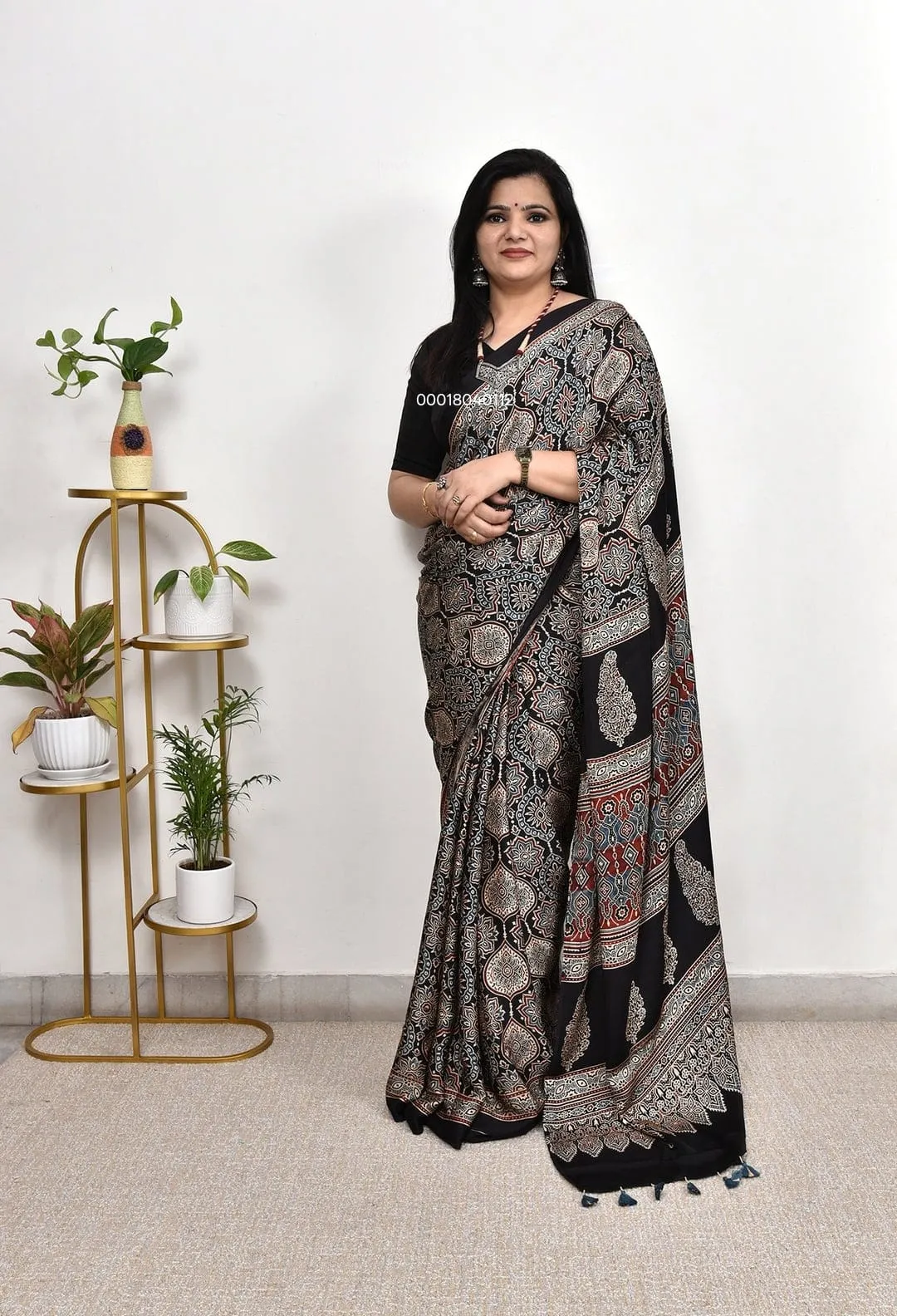 Premium Crepe Gajji Silk Saree – Elegant & Luxury Collection - View 2