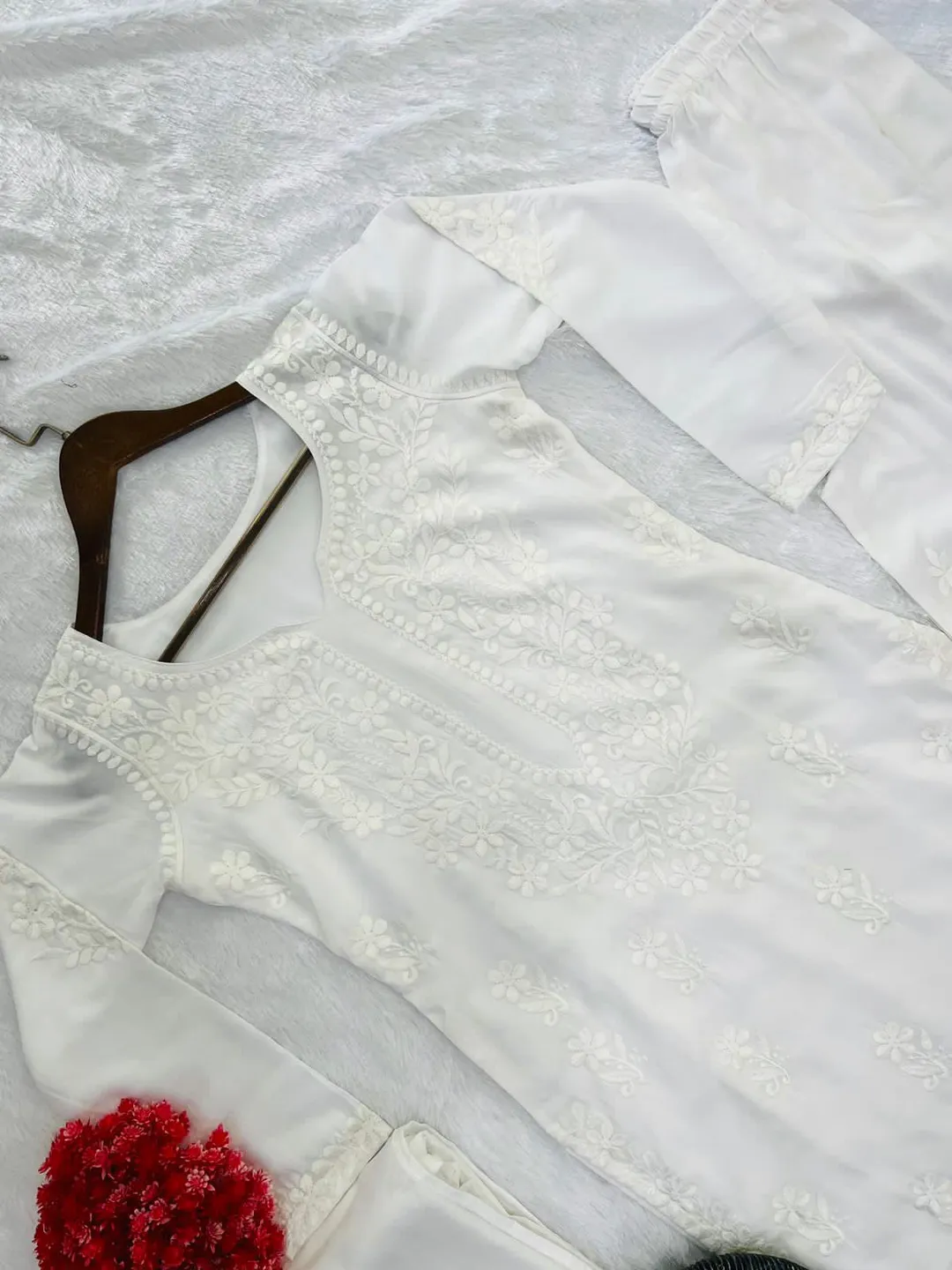 Designer Summer Maslin Co-Ord Set with Embroidered Work – Trendy Collection - View 5
