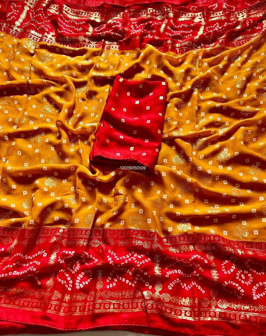 Trending Bandhani Saree with Blouse - View 3