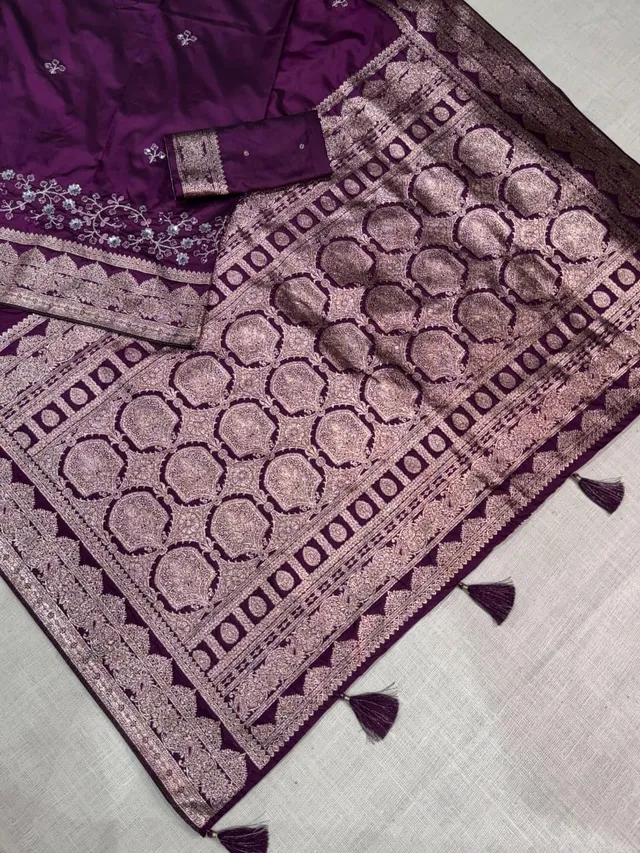 DESIGN – Sakshi 🌺 | Festive Banarasi Silk Elegance - View 2