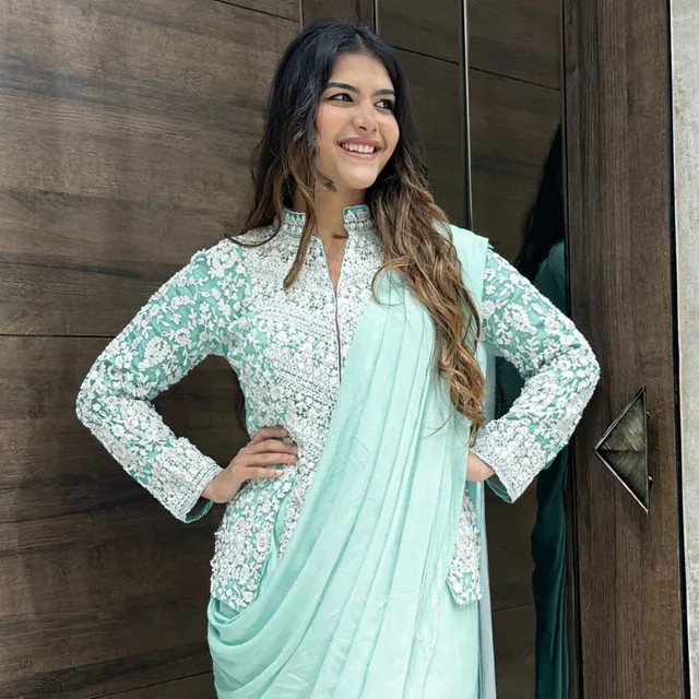 New Super Trending Ready-to-Wear Saree with Full Koti - View 3