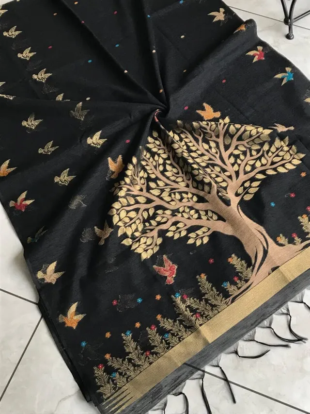 Khadi Cotton Saree 🖤 | Timeless Elegance - View 2