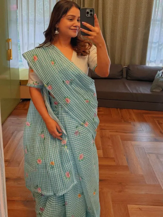 Elegant Linen Saree Collection