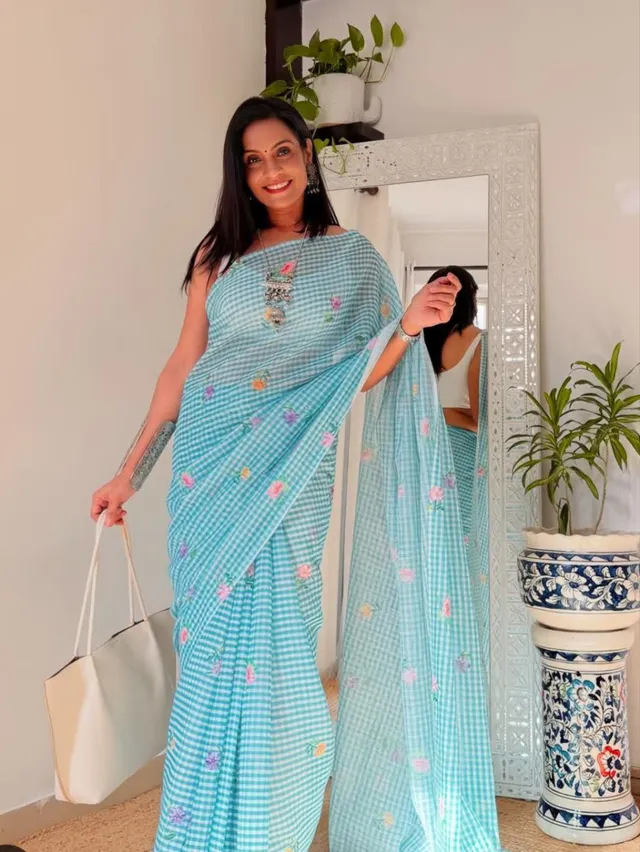 Elegant Linen Saree Collection - Second View