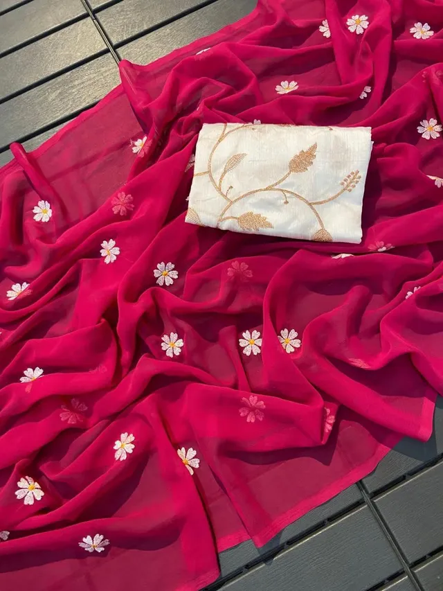Floral-Inspired Pattern for a Graceful Look Saree - View 2