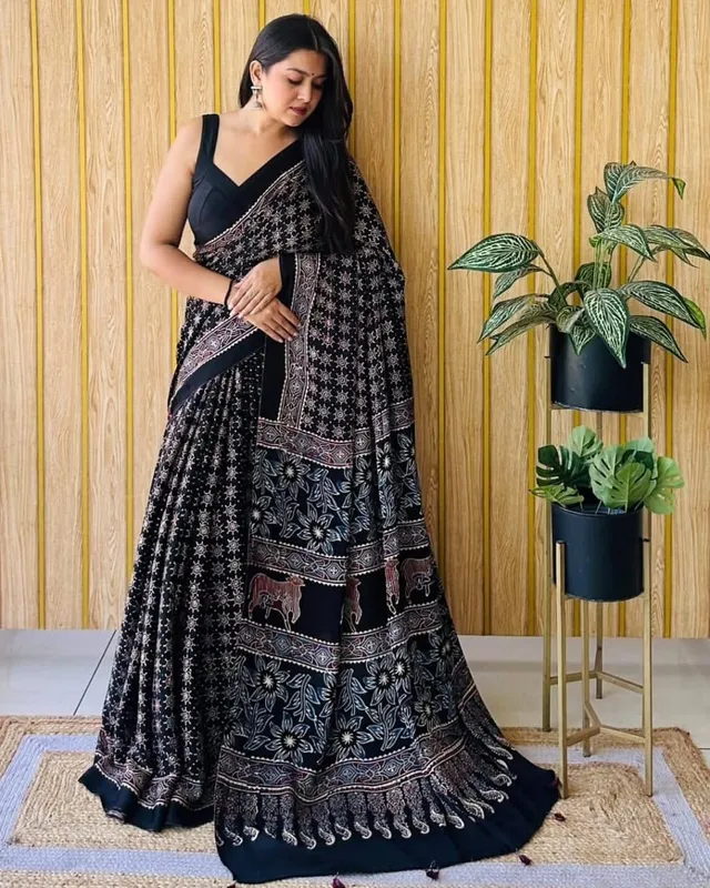New Design Launch 🌻 Model Silk Saree - View 2