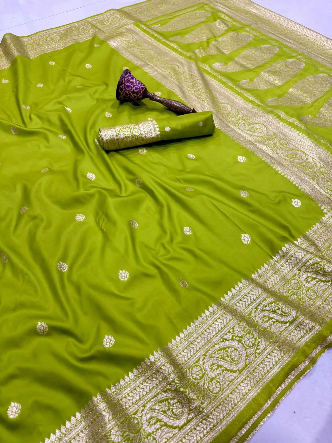 Pure Soft Silk Banarasi Saree - View 2