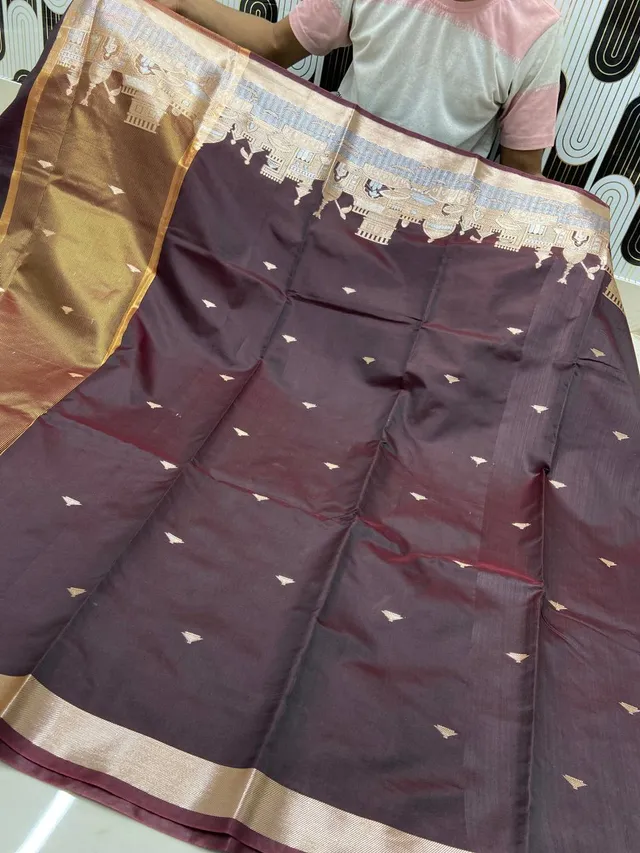 Graceful Banarasi Ganga Ghat Katan Soft Silk Saree - View 4