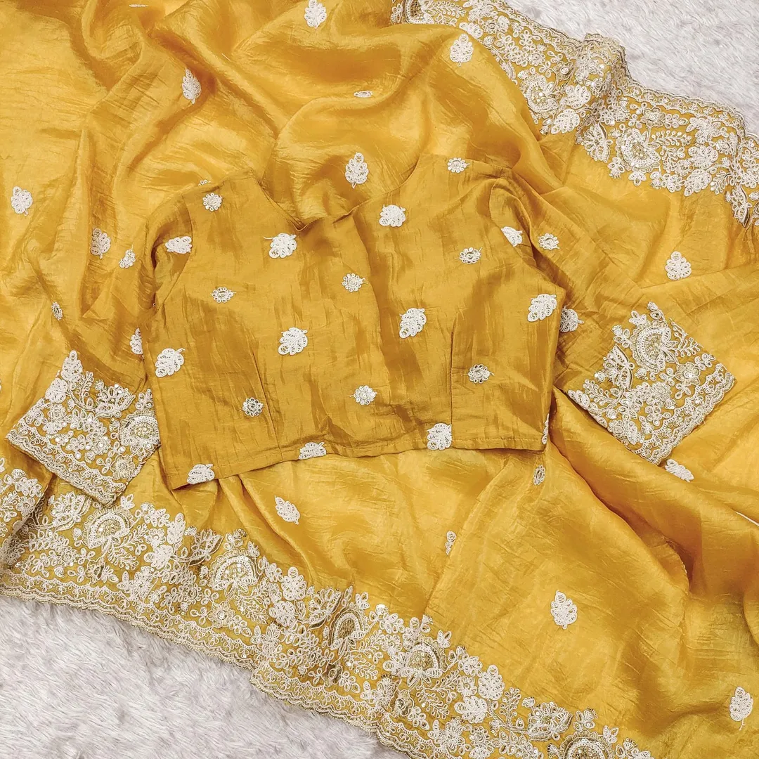 Premium Gold Crush saree - View 8