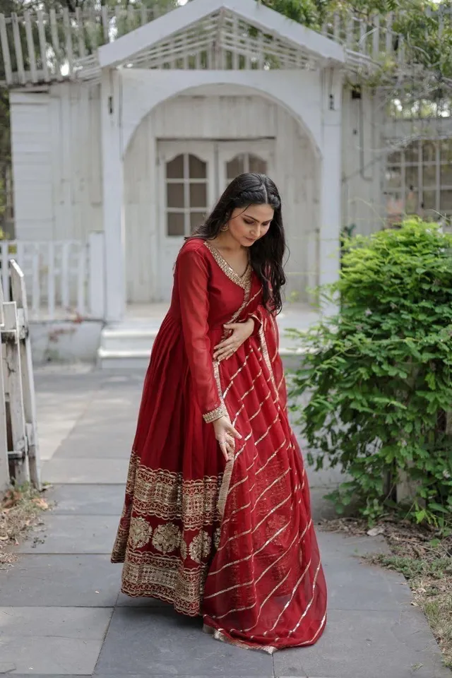 Gown with Dupatta – Sequins Embroidered Party Wear Collection - View 4