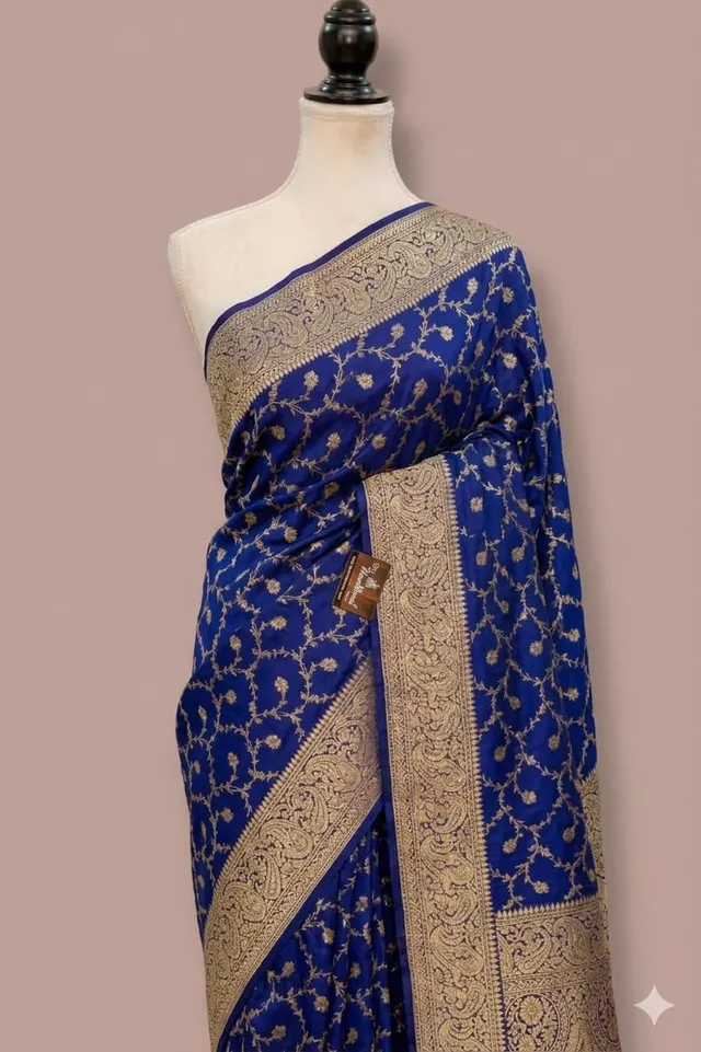 Premium Banarasi Daybal Warm Soft Silk Saree - View 2