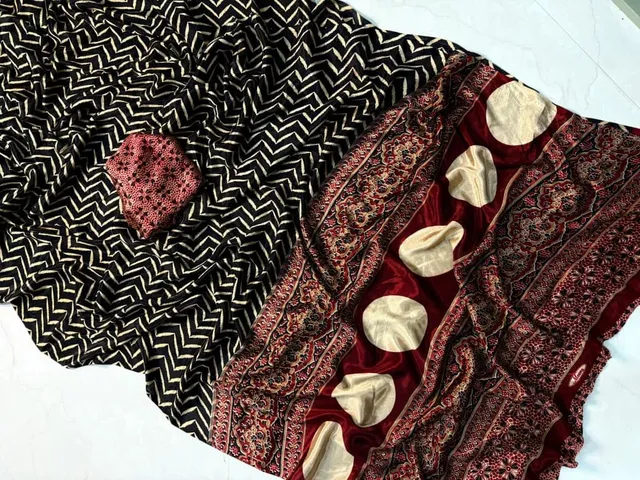 Premium Ajrakh Print Gajji Crepe Silk Saree - View 3