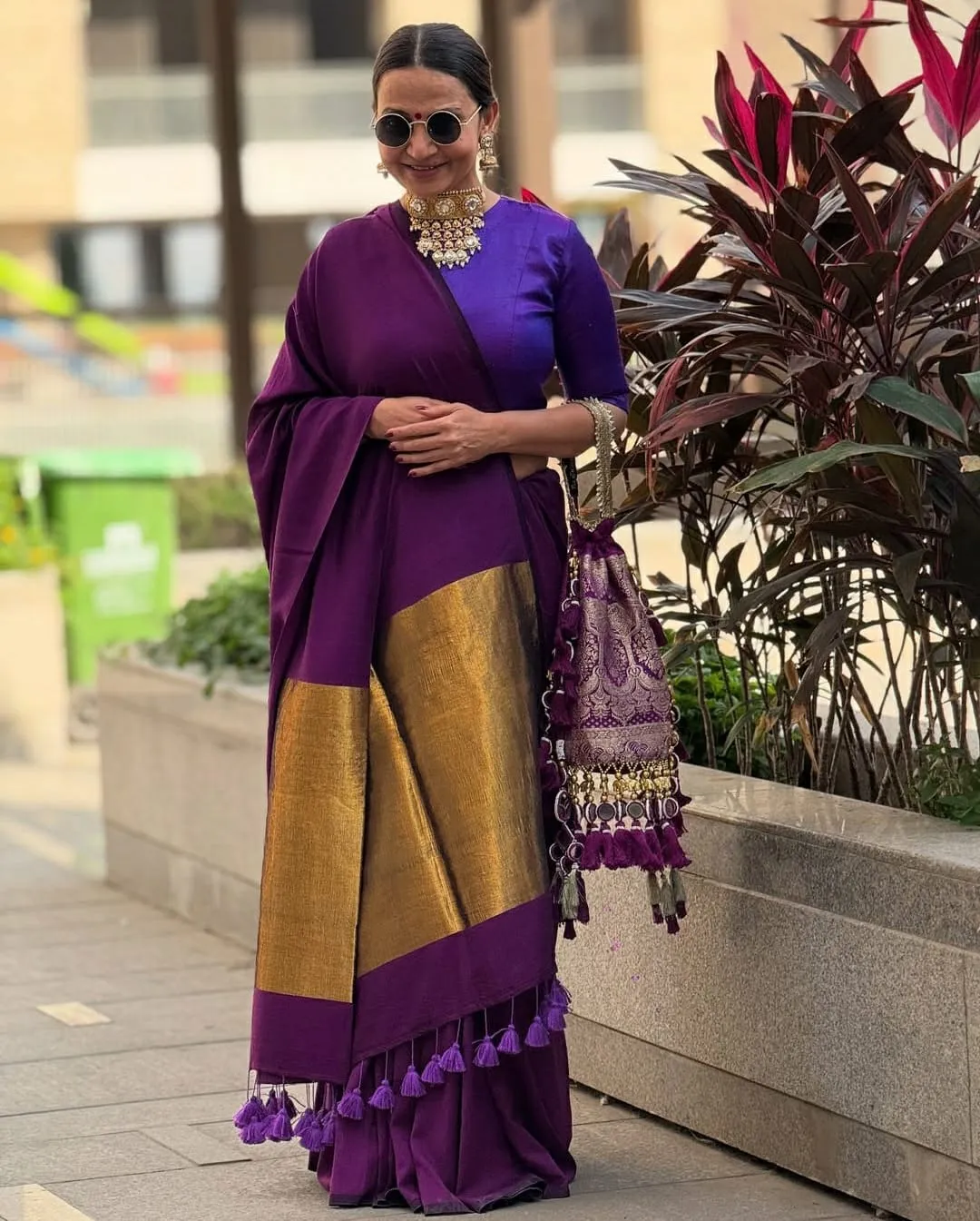 Premium Khadi Tissue Pallu Saree Collection - View 2