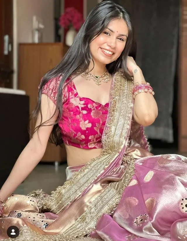 Fresh Launch – Premium Banarasi Soft Tissue Silk Mirror Work Saree - View 2