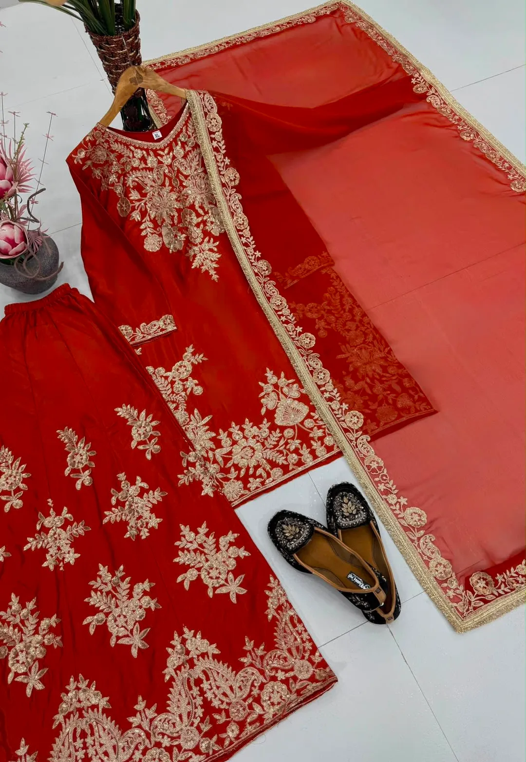 New Designer Heavy Embroidery 3-Piece Suit Set - View 4