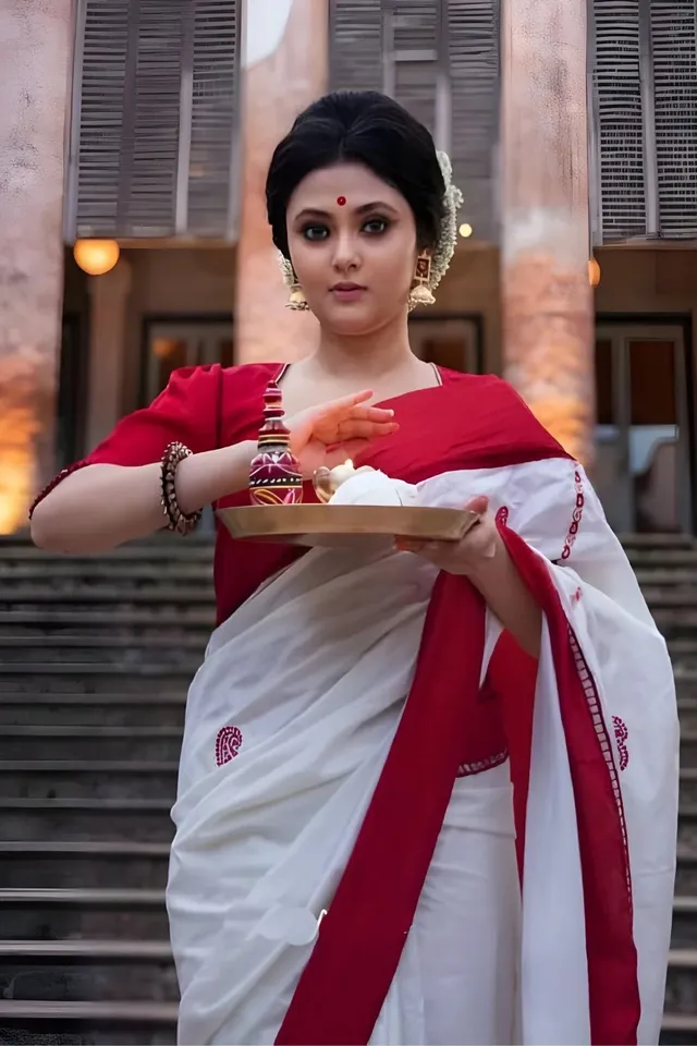 DURGA PUJA SPECIAL | BANARASI SOFT SILK SAREE - View 2