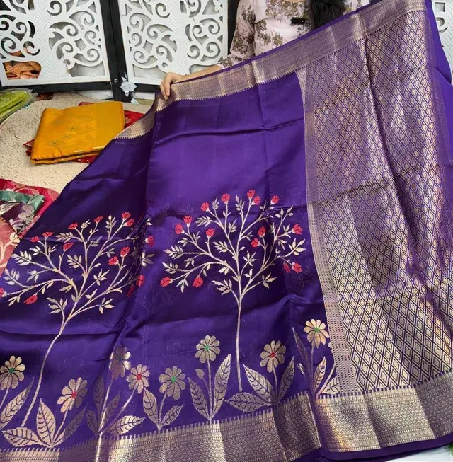 Banarasi Daybal Katan Soft Silk Saree with Zari Weaving - View 2