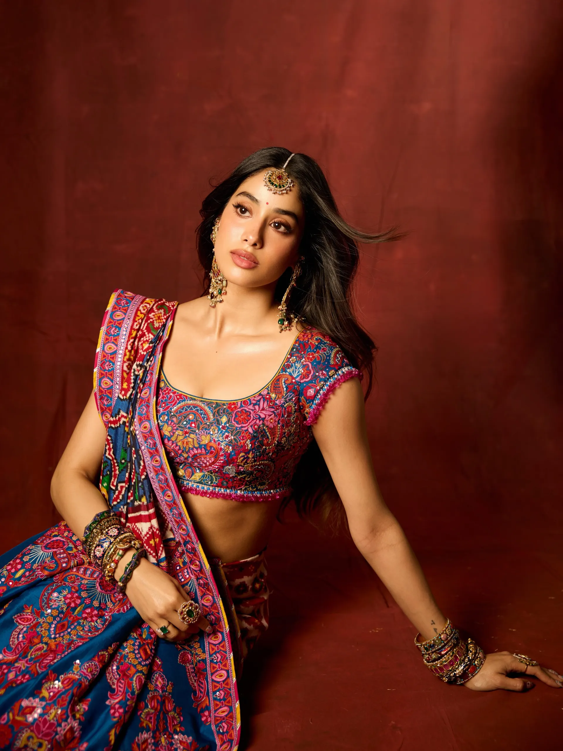 JHANVI KAPOOR INSPIRED PATOLA SAREE - View 2