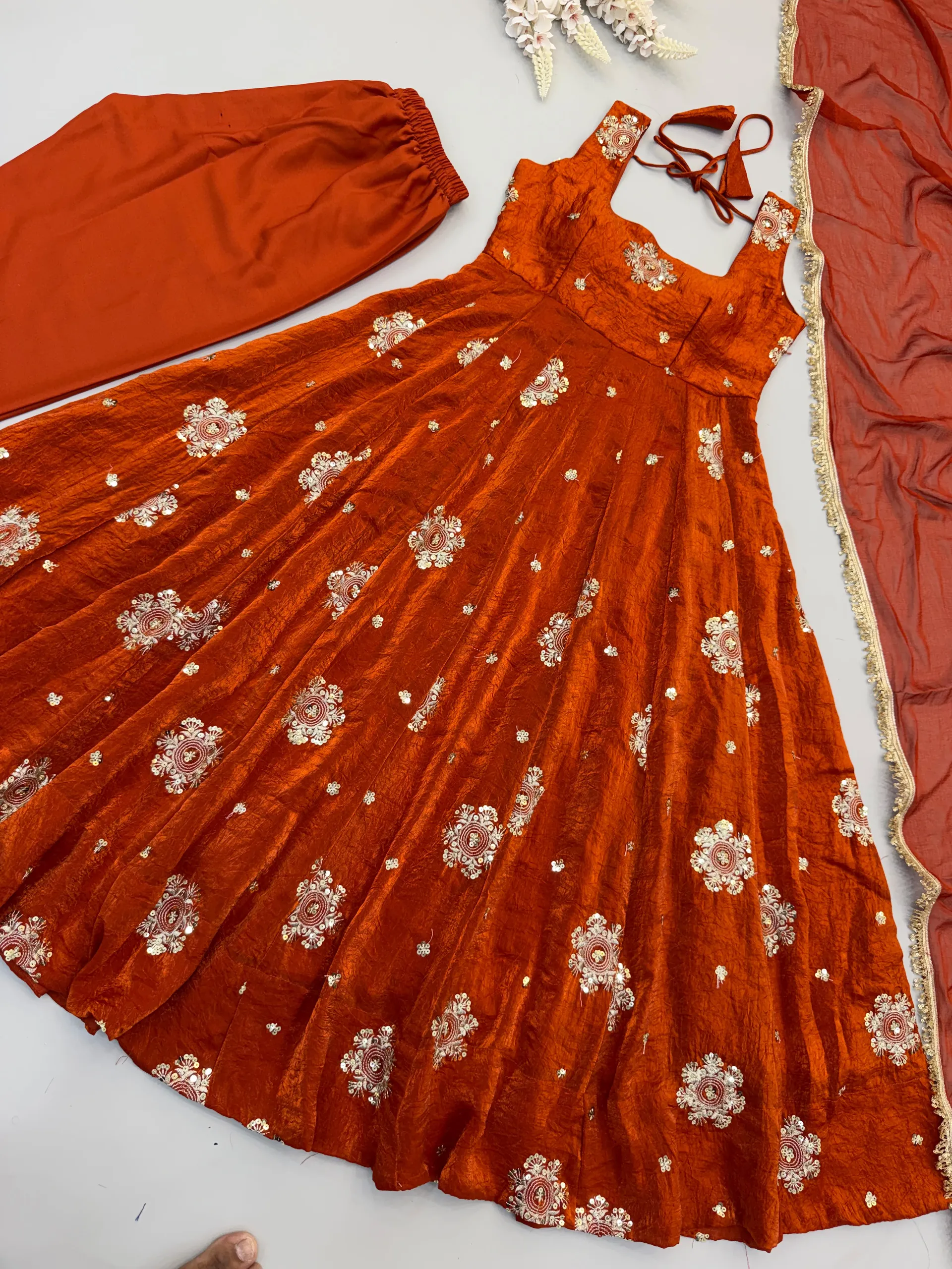 WOMEN’S ETHNIC WEAR | EMBROIDERED GOWN SET - View 5