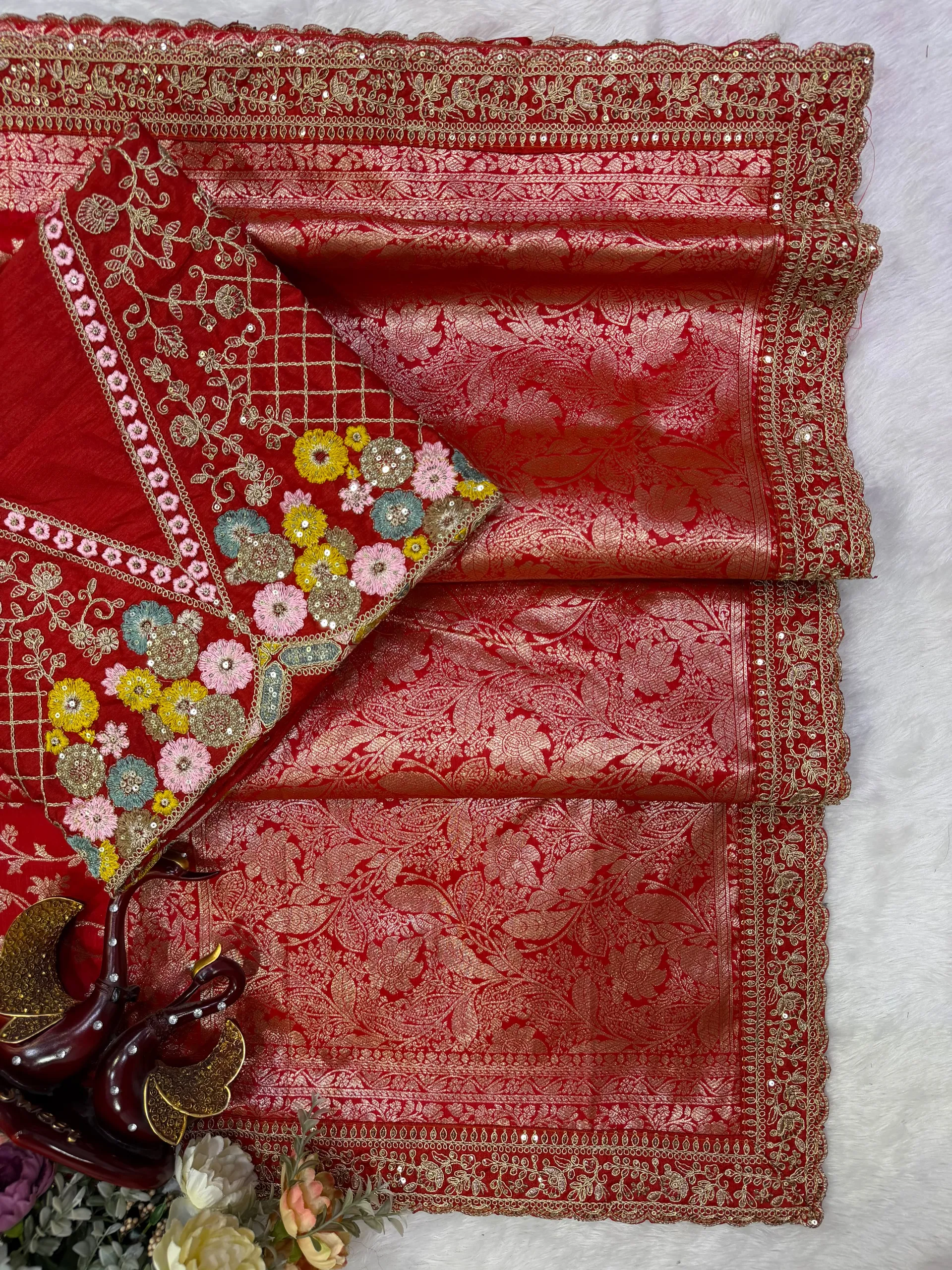RED SOFT BANARASI JAQUARD SILK SAREE WITH SEQUINS & DORI WORK - View 3